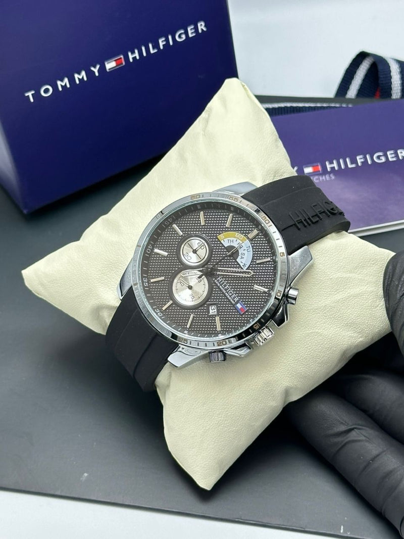 TOMMY HILFIGER